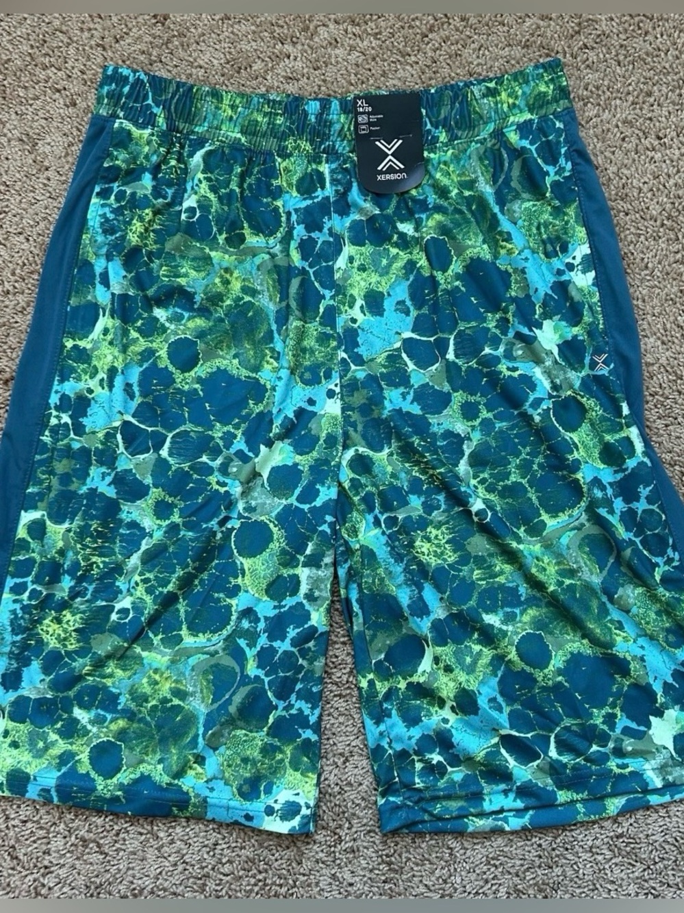 XERSION NWT Boys XL 18/20 Shorts QUICK DRY w Pockets Green Blue Abstract Pattern